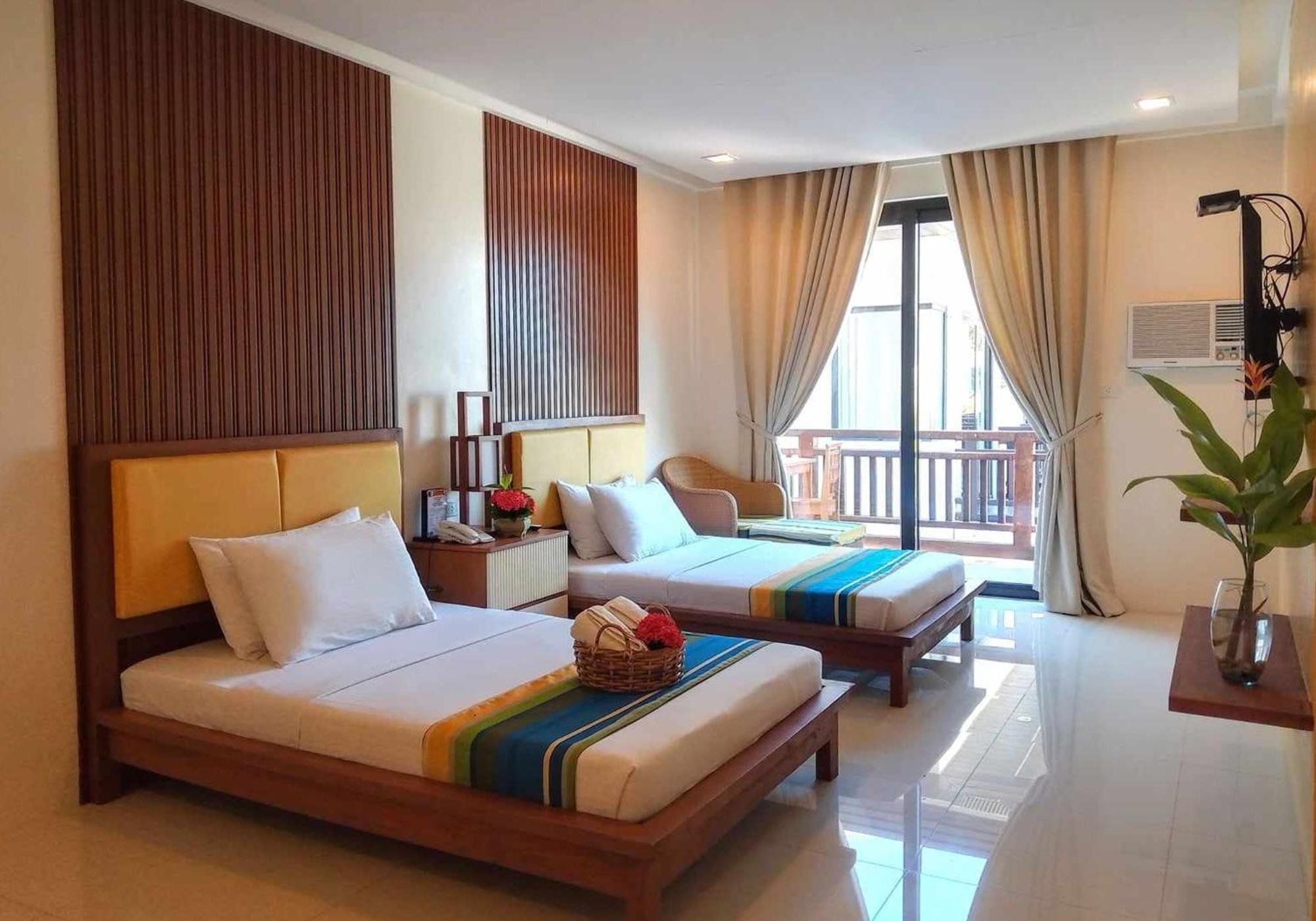 Puerto Del Sol Beach Resort And Hotel Club Bolinao Pangasinan Ngoại thất bức ảnh