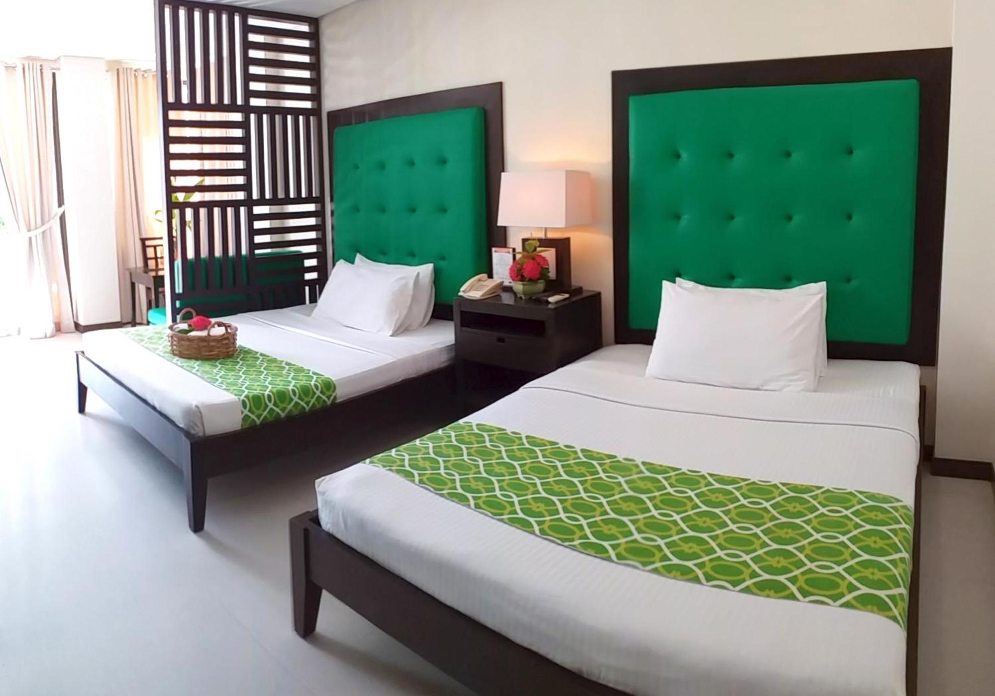 Puerto Del Sol Beach Resort And Hotel Club Bolinao Pangasinan Ngoại thất bức ảnh