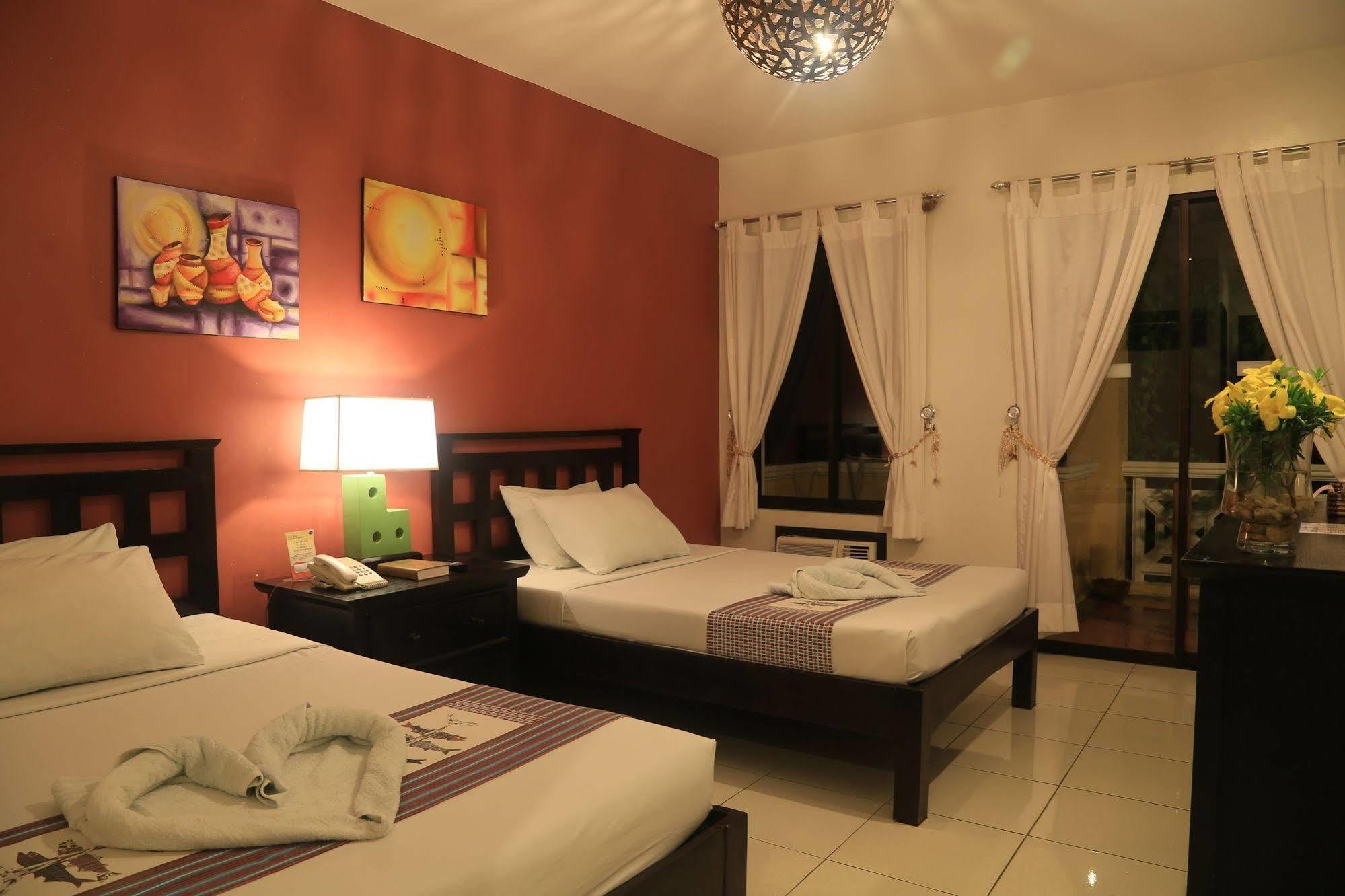 Puerto Del Sol Beach Resort And Hotel Club Bolinao Pangasinan Ngoại thất bức ảnh