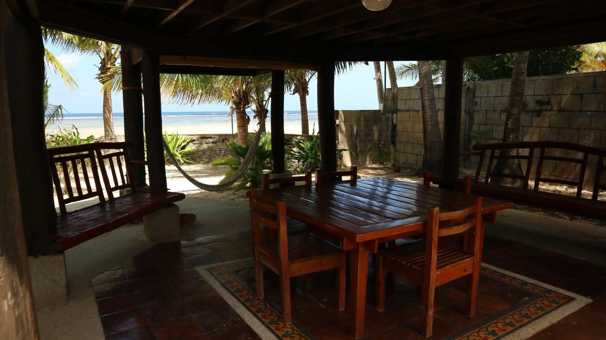Puerto Del Sol Beach Resort And Hotel Club Bolinao Pangasinan Ngoại thất bức ảnh